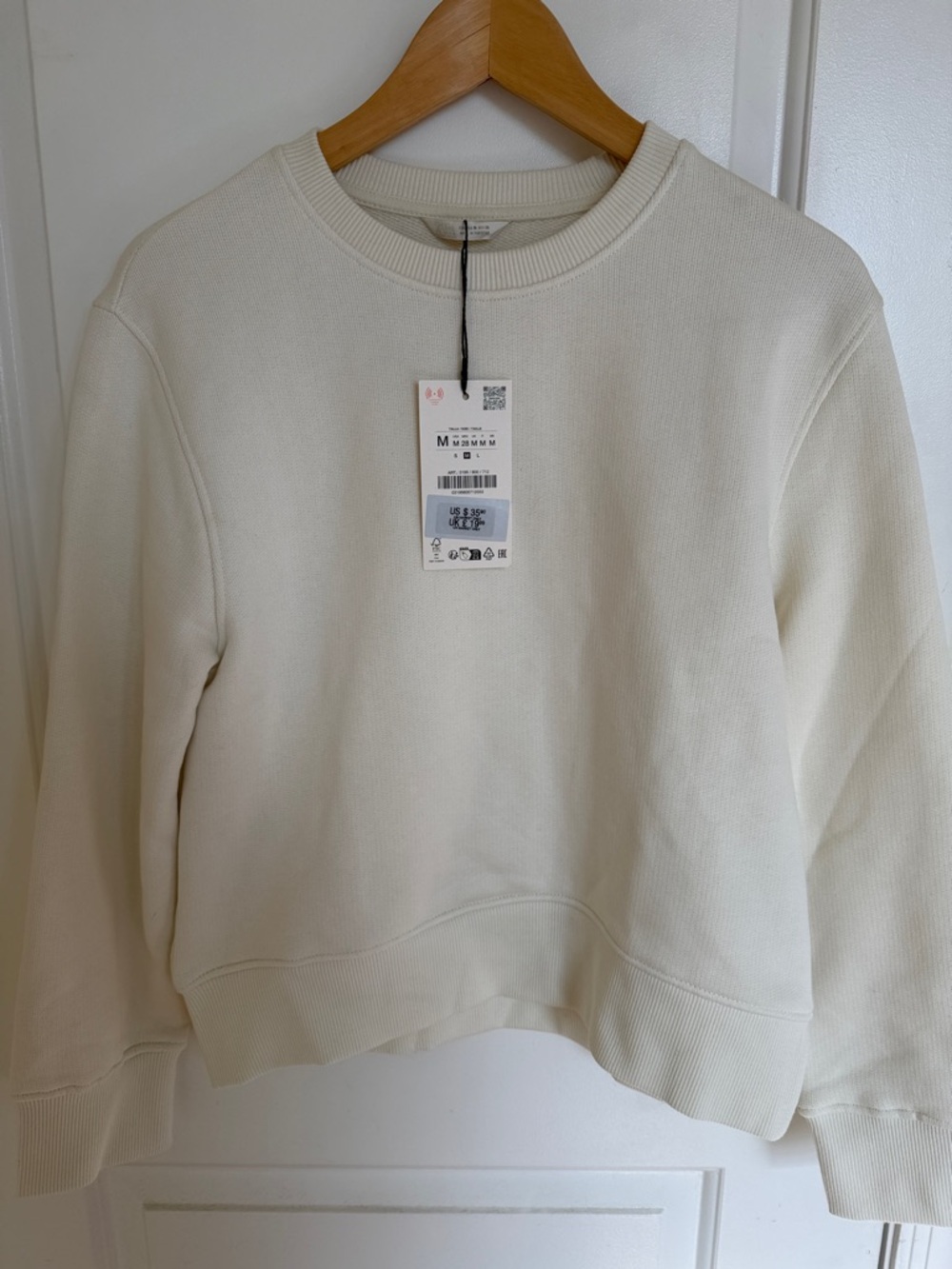 Zara Cream Crewneck Sweatshirt